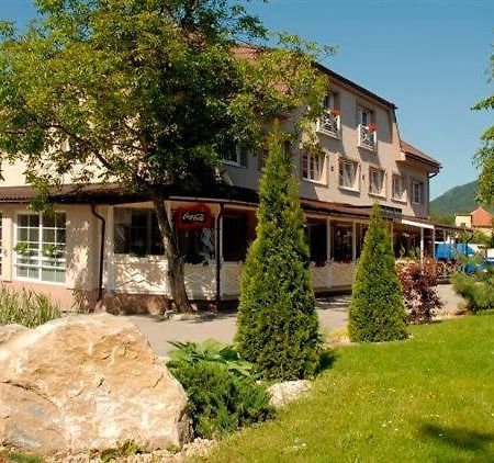 Penzion Bystrica Považská Bystrica Exteriör bild